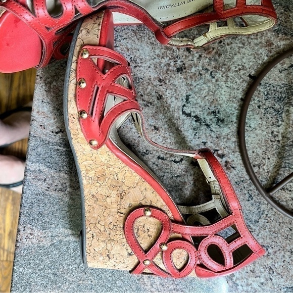 ADRIENNE Vittadini Red Cork Wedge Sandals Size 7 - Picture 3 of 9